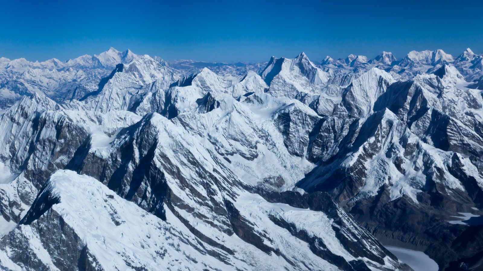 Гималаи Эверест с самолета